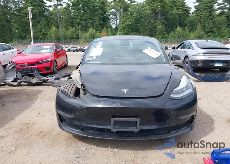 2018 Tesla Model 3 Long Range/Performance z USA, uszkodzony, nr VIN 5YJ3E1EB5JF103349